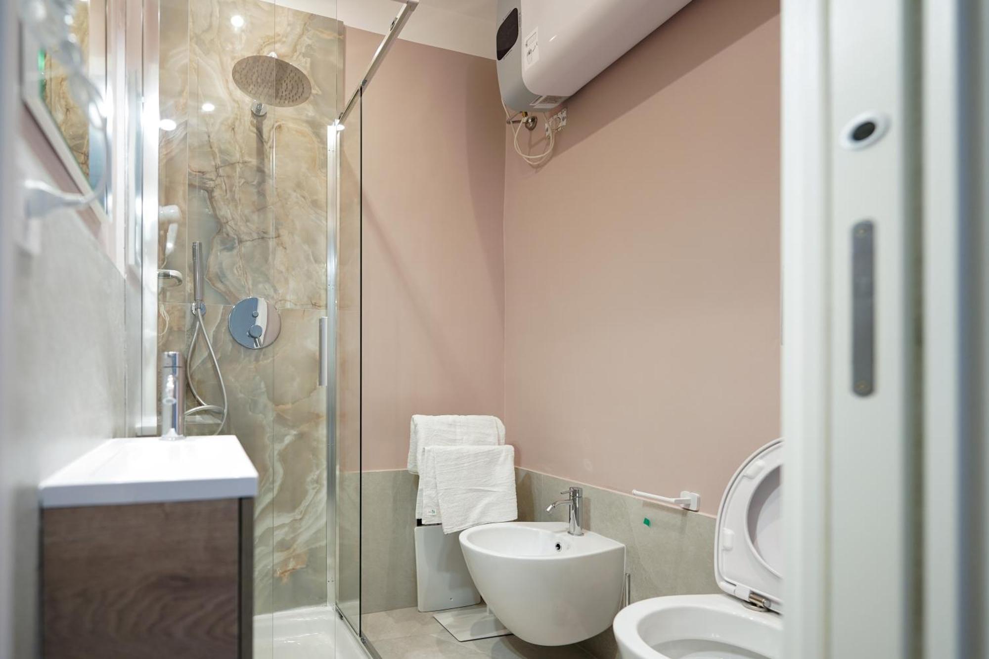 Suites Gaudioso Napoli Center Bagian luar foto