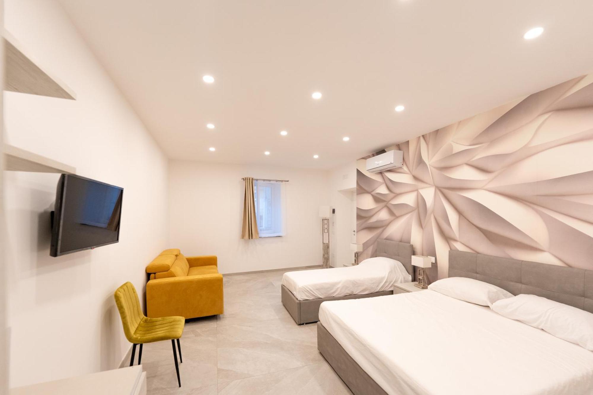 Suites Gaudioso Napoli Center Bagian luar foto